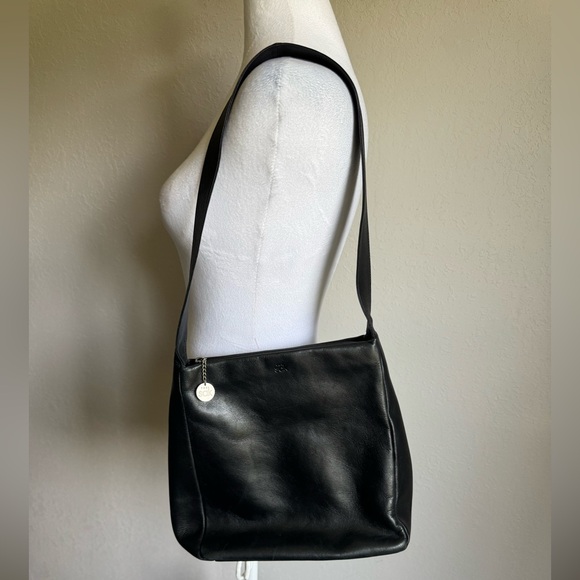The Sak All Leather Deep Shoulder Bag Black Inside Pocket Zip Purse Grannycore - Picture 1 of 6